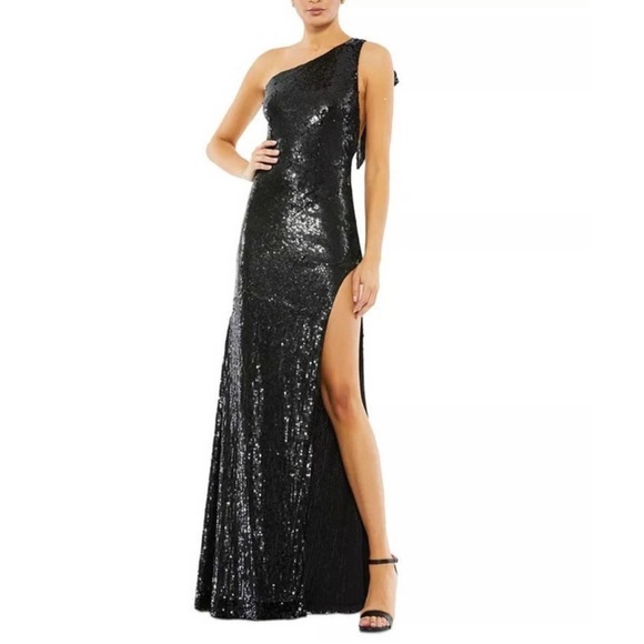 Mac Duggal One Shoulder Sequin Black Gown - Picture 1 of 2
